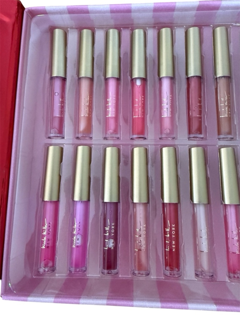 Nicole Miller One Random Hydrating Lip Oil - Picture 2 of 3
